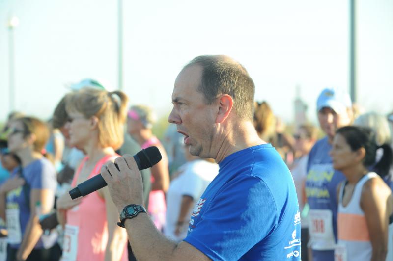 Neil Ewachiw, a member of the Army Band Chorus, cranks his baritone operatic voice before running the biathlon at the Sundance festival. DAVE FREDERICK PHOTO